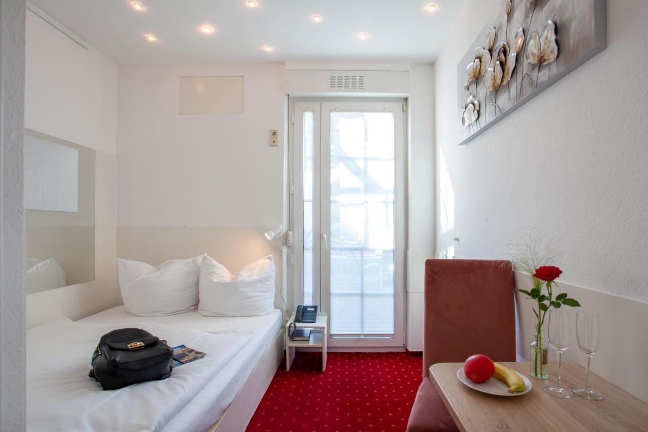 Relax Hotel & Spa Щутгарт Екстериор снимка