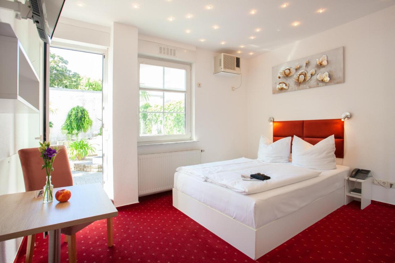 Relax Hotel & Spa Щутгарт Екстериор снимка